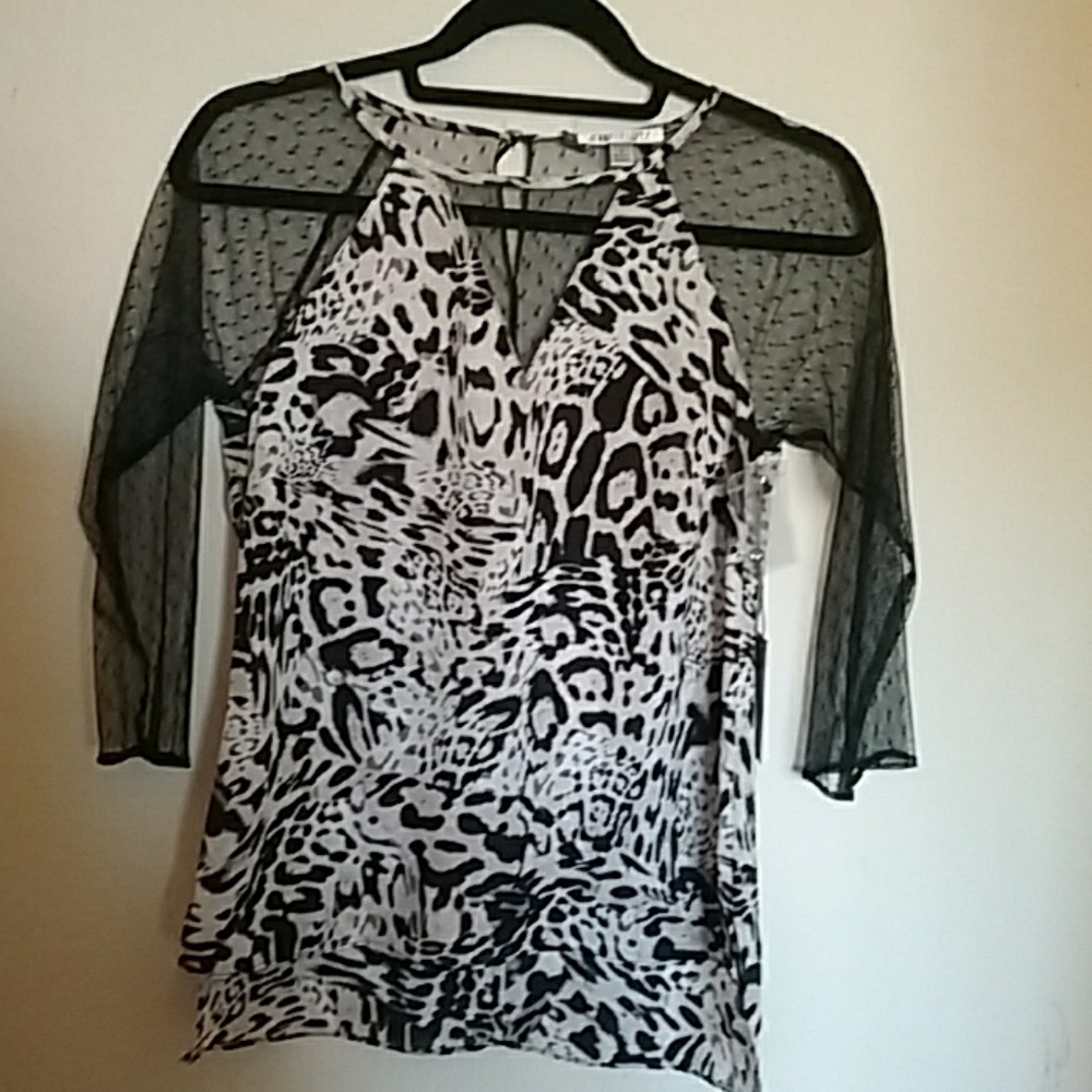 Jennifer Lopez shirt